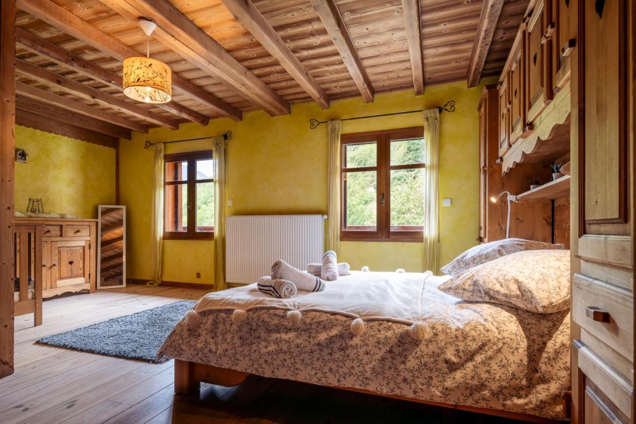 La Maison Des Cerries Hautecour  外观 照片