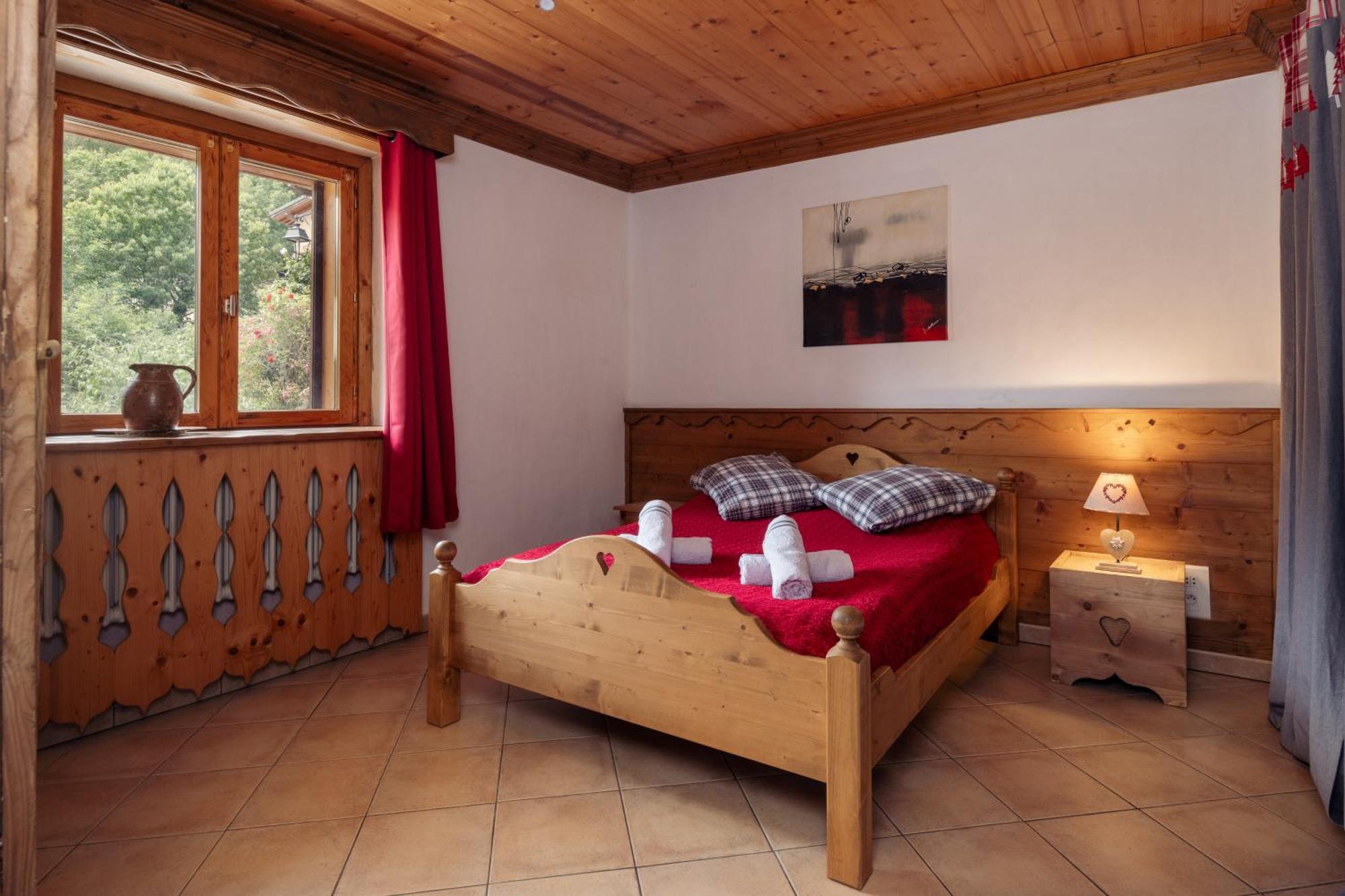 La Maison Des Cerries Hautecour  外观 照片